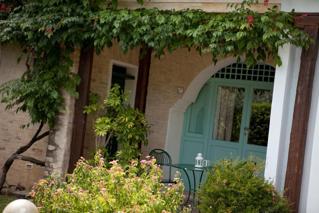 Aparthotel Subretia Residenze Di Campagna Fabbri Exterior foto