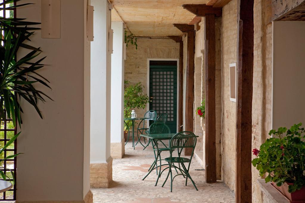 Aparthotel Subretia Residenze Di Campagna Fabbri Exterior foto