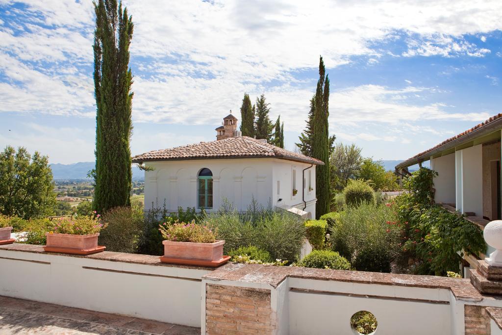 Aparthotel Subretia Residenze Di Campagna Fabbri Exterior foto