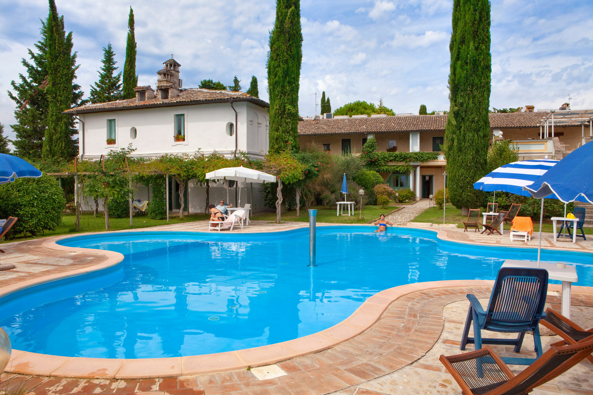 Aparthotel Subretia Residenze Di Campagna Fabbri Exterior foto