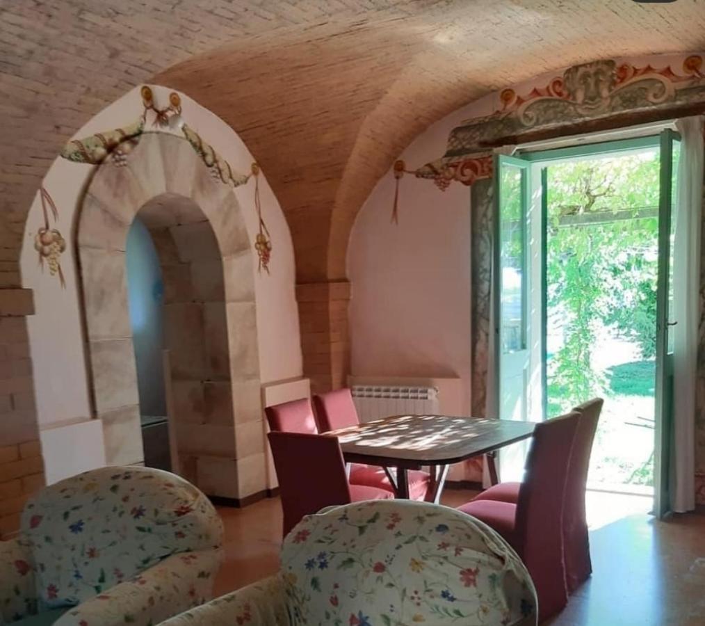 Aparthotel Subretia Residenze Di Campagna Fabbri Exterior foto
